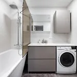Parkside Lux - 2 Bedrooms Apartment, New Таллин