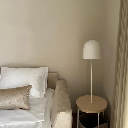 Parkside Lux - 2 Bedrooms Apartment, New דירה