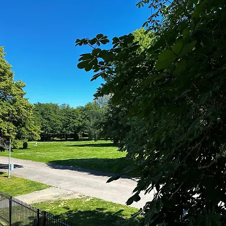 Parkside Lux - 2 Bedrooms Apartment, New Lägenhet Tallinn