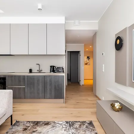 Parkside Lux - 2 Bedrooms Apartment, New *