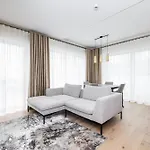 Parkside Lux - 2 Bedrooms Apartment, New Daire
