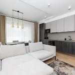 Parkside Lux - 2 Bedrooms Apartment, New Tallinn